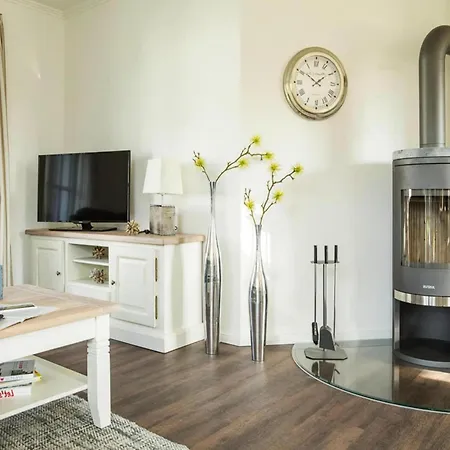 Prázdninový dům Reetdachhaus Am Bodden Mit Sauna